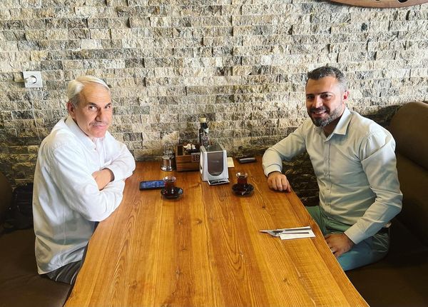 Bir bardak çayın kırk bir yıl hatırı var…